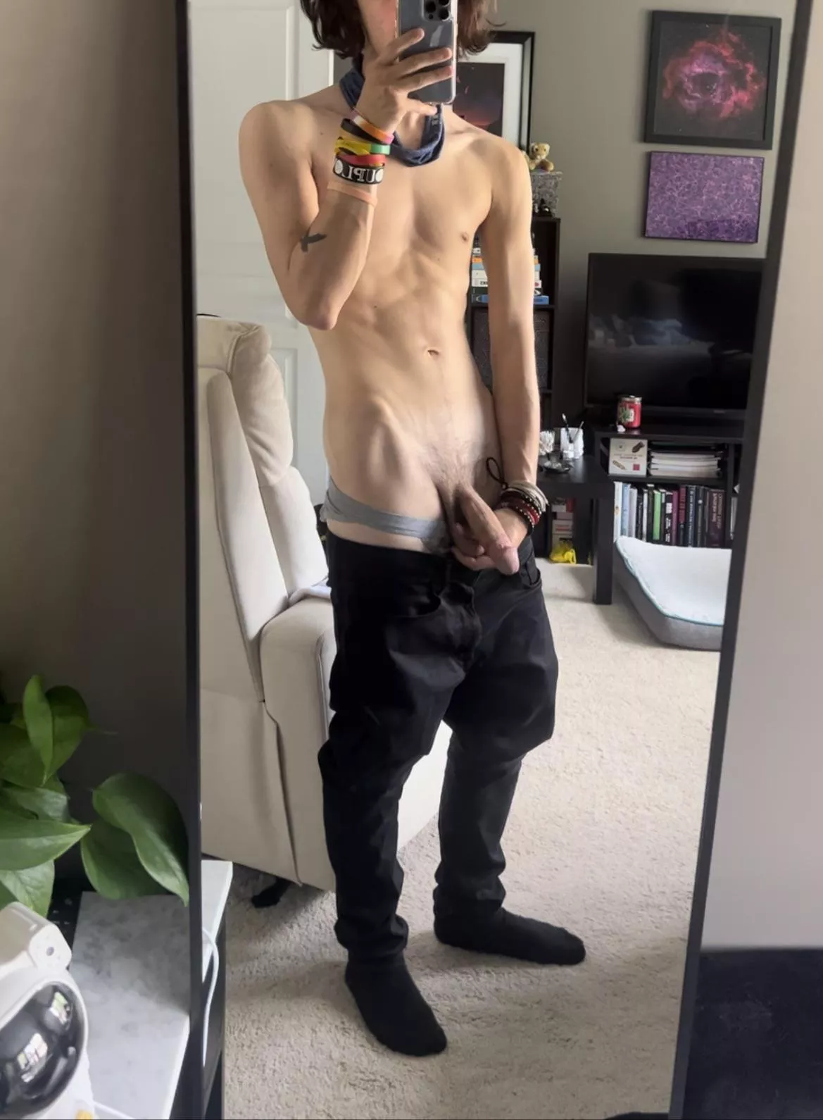 haven’t posted in awhile bc I was on vacation but I’m back :) [23] posted by BoiishColt