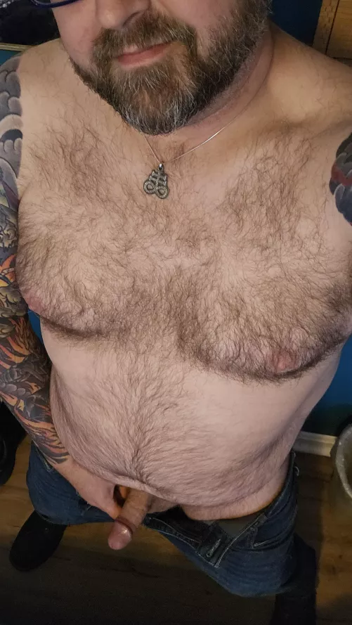 Just hoping someone likes what they see  by Just_Average2655