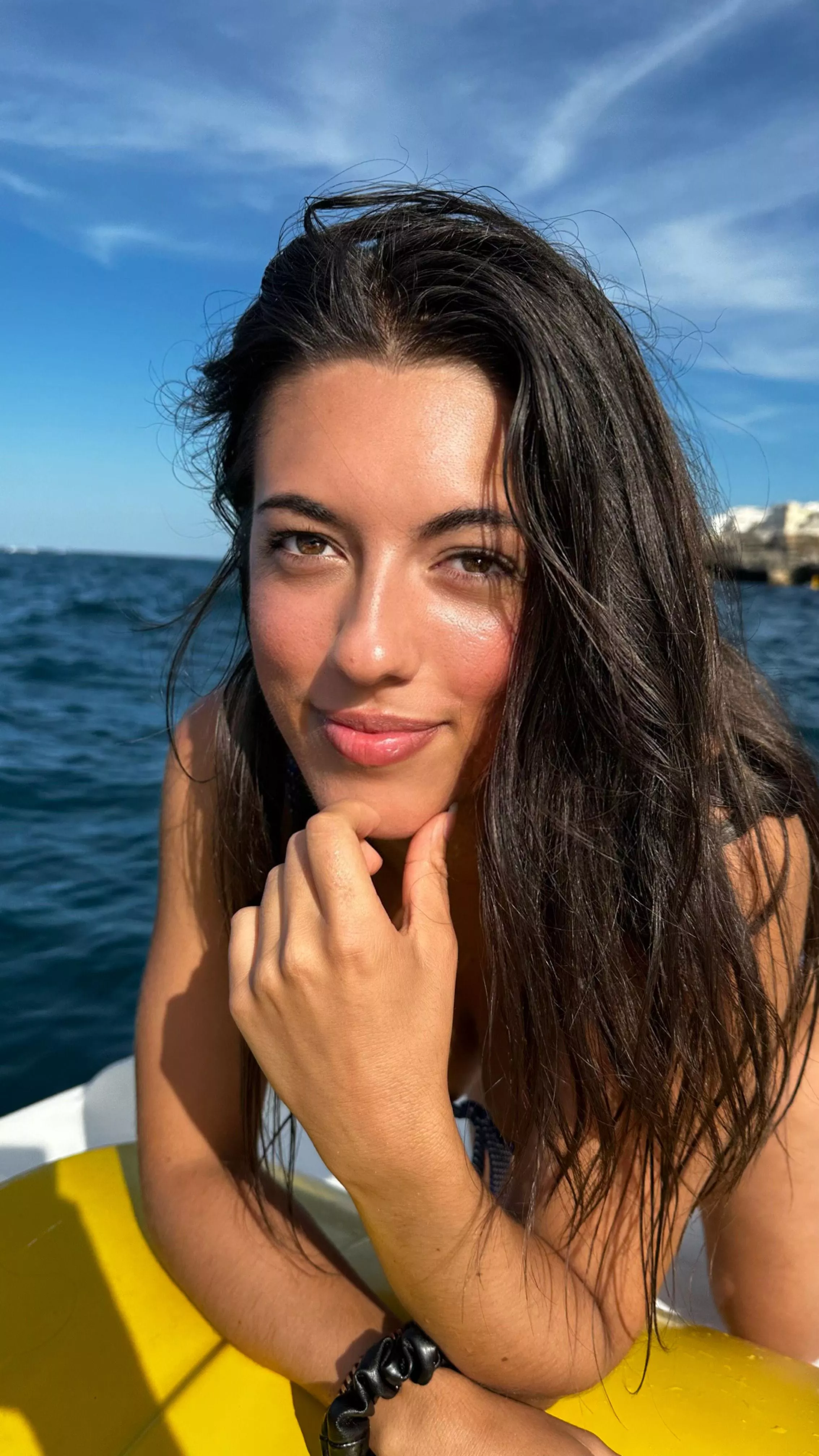 Losing my mind in the best way possible posted by DazzlingxAngel205