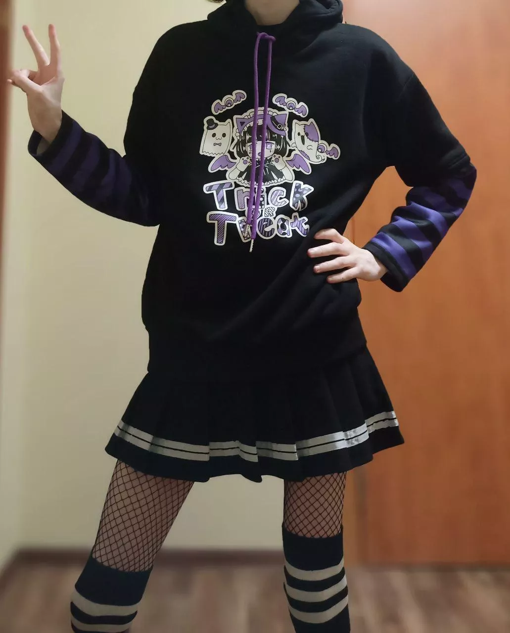 My first post here. I'm so anxious! But I finally got a bunch of my own fem clothes, and I'm so excited I just have to share this fit. posted by johndoe739