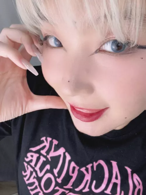 New nails fit my cute face by CharmingGoddessFlame