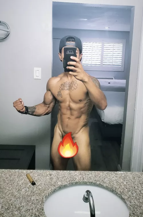 POV: Your Personal Trainer by shortkingfit_