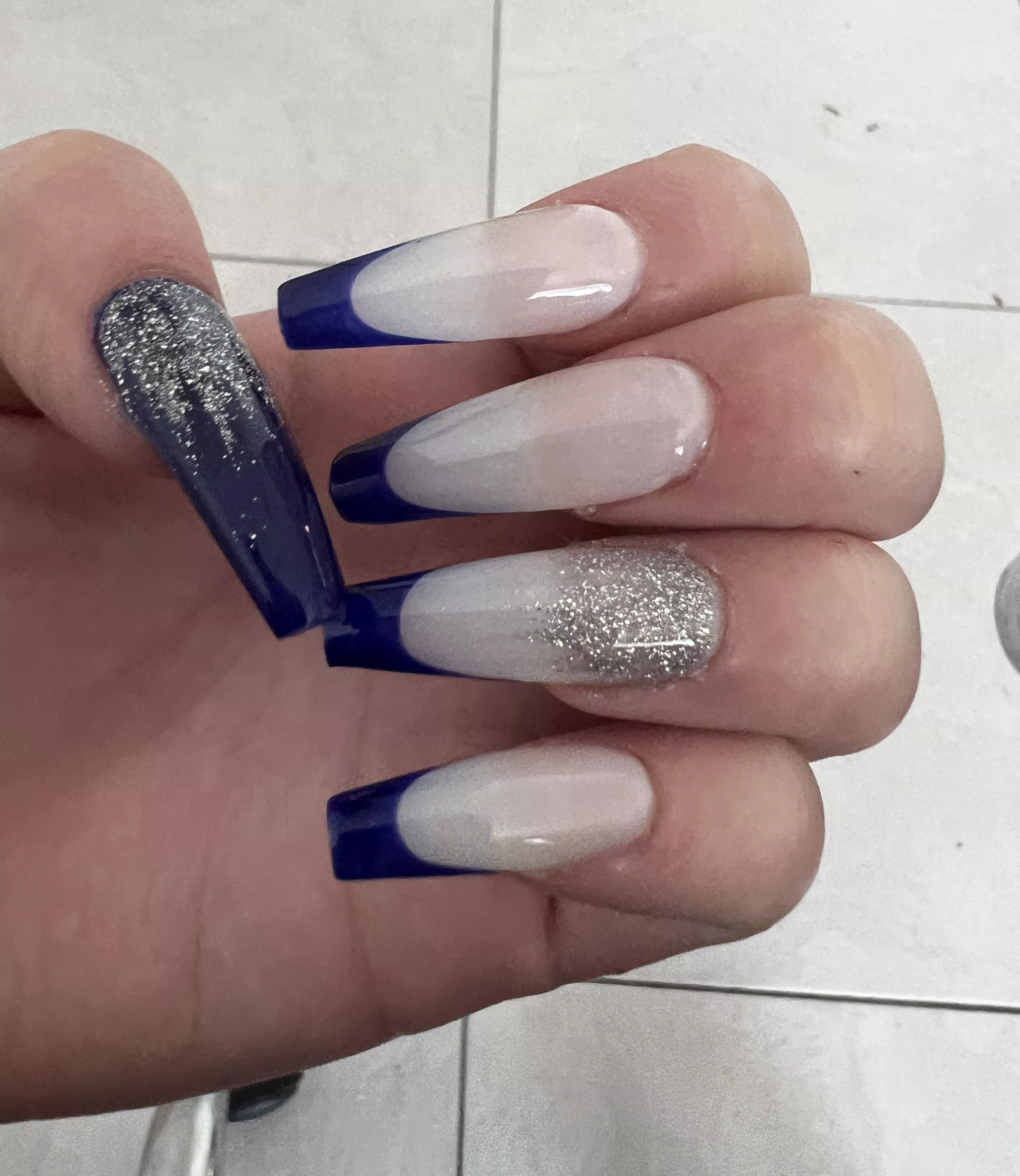 Ready to give you a massage  posted by vvenuslx