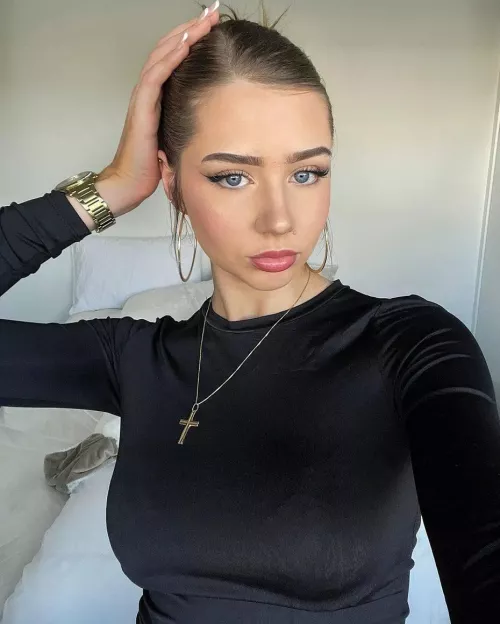 Skyla jay  by Accomplished_Fix3613