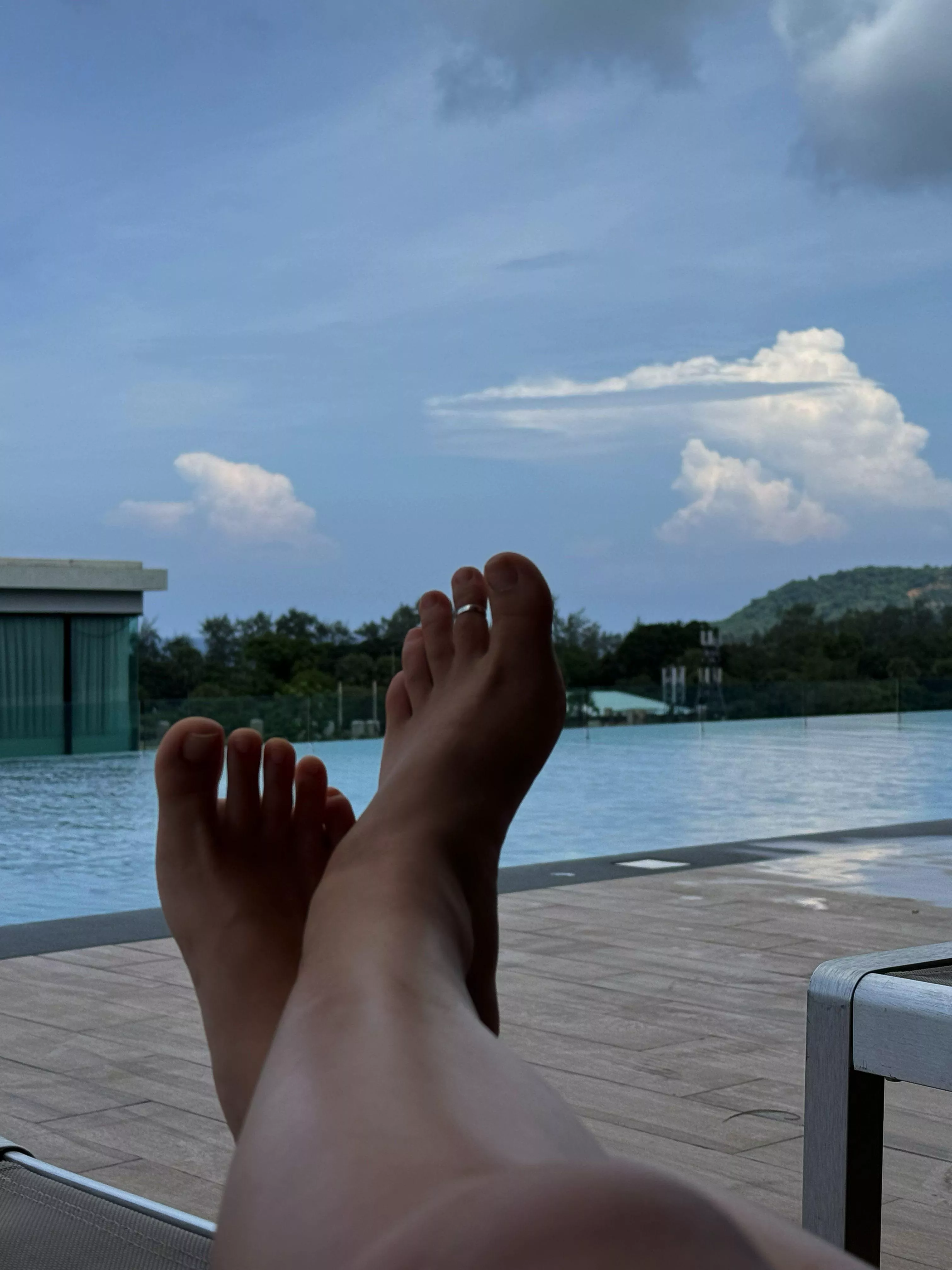 Soles you can't resist licking posted by Tiedbonasa