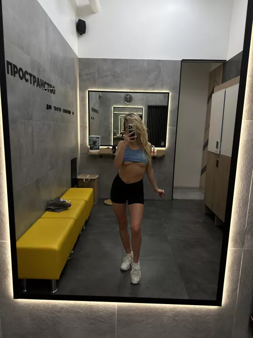 Was a lil nippy in the changing room by Howeversanitize52