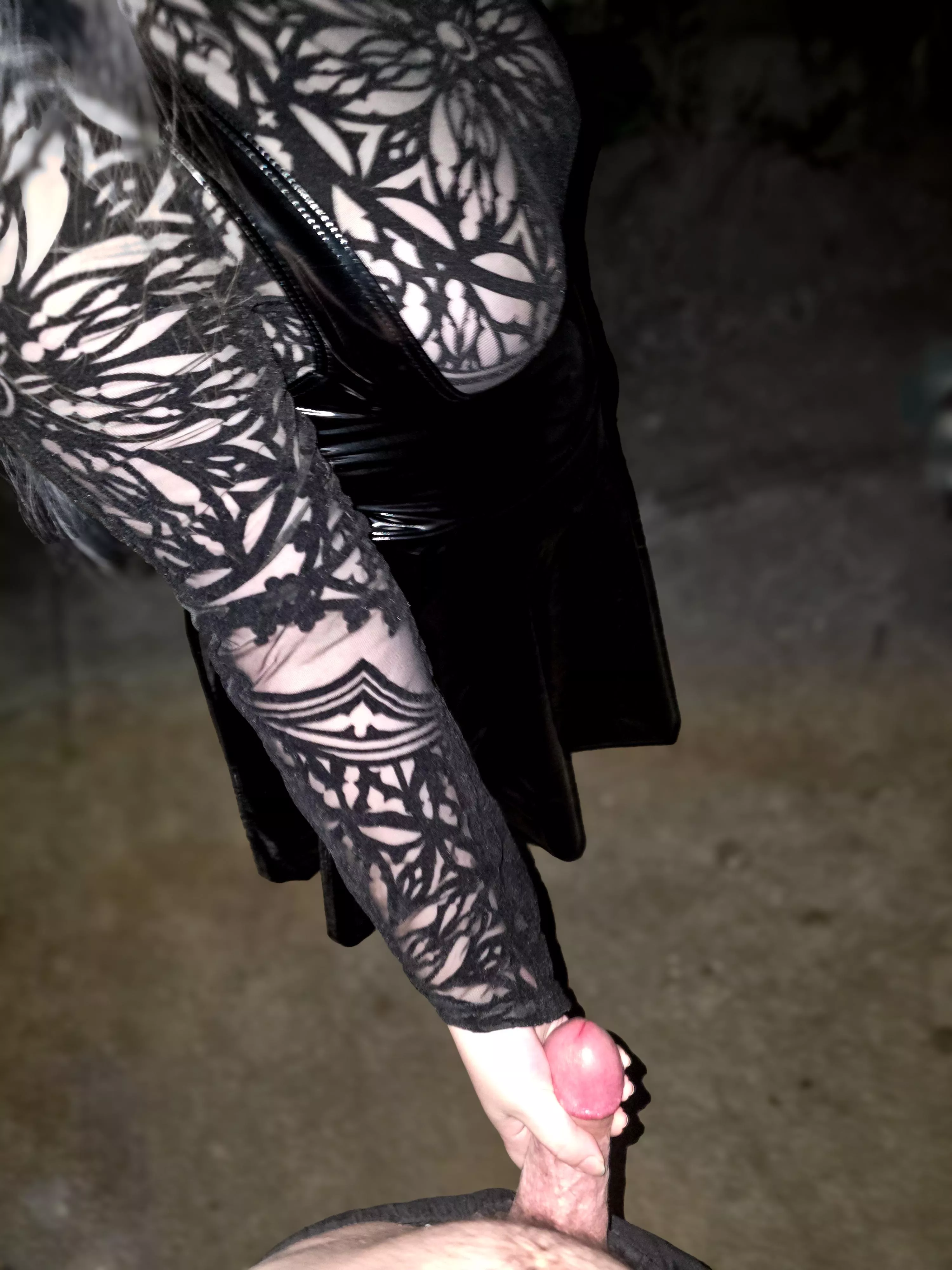 Come with me 🥰 posted by PlagueNeko