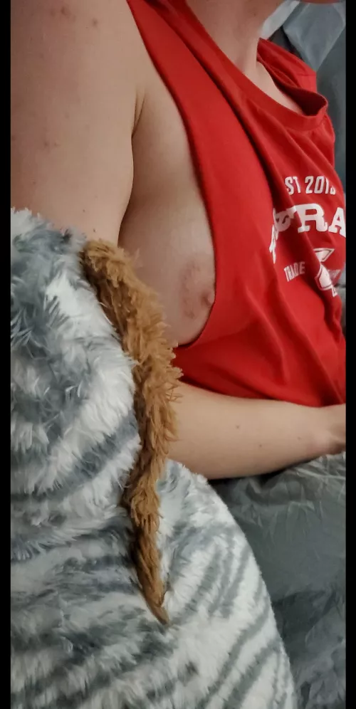 Comfy and loose clothes are my favorite  by mysticsweet