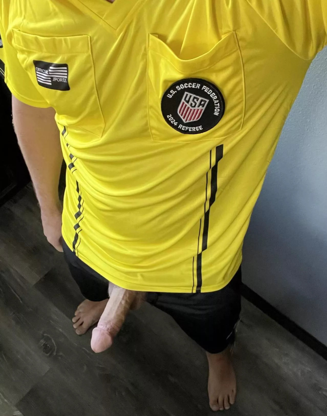 Do you like a man that calls the shots? posted by getmeoff31