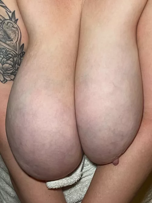 Dropping these on your face by brynleetrue