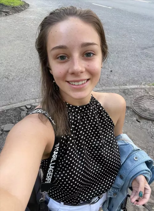 Feeling cute by YugiNextDoor