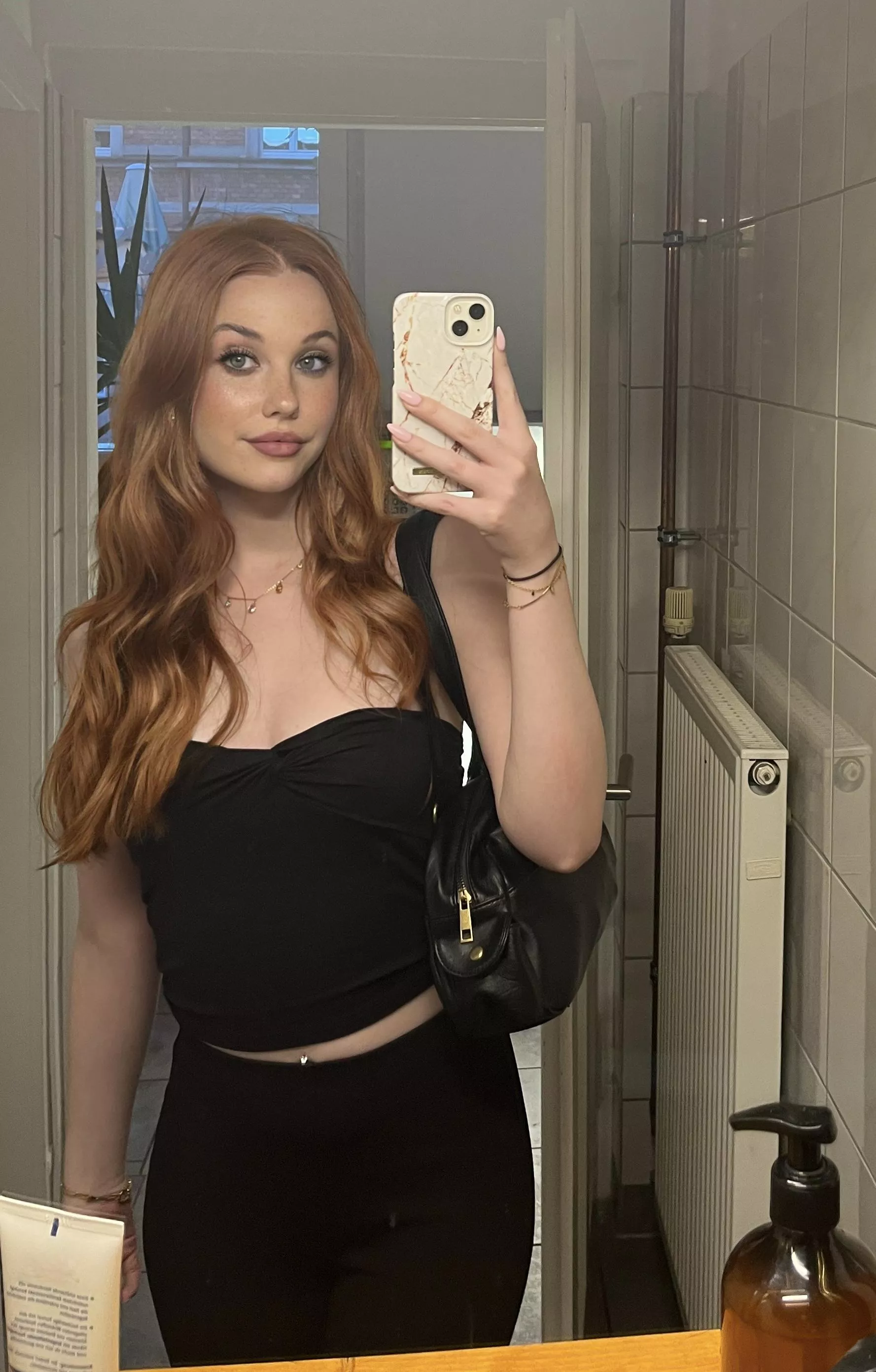 feeling myself today posted by cutelittlelina