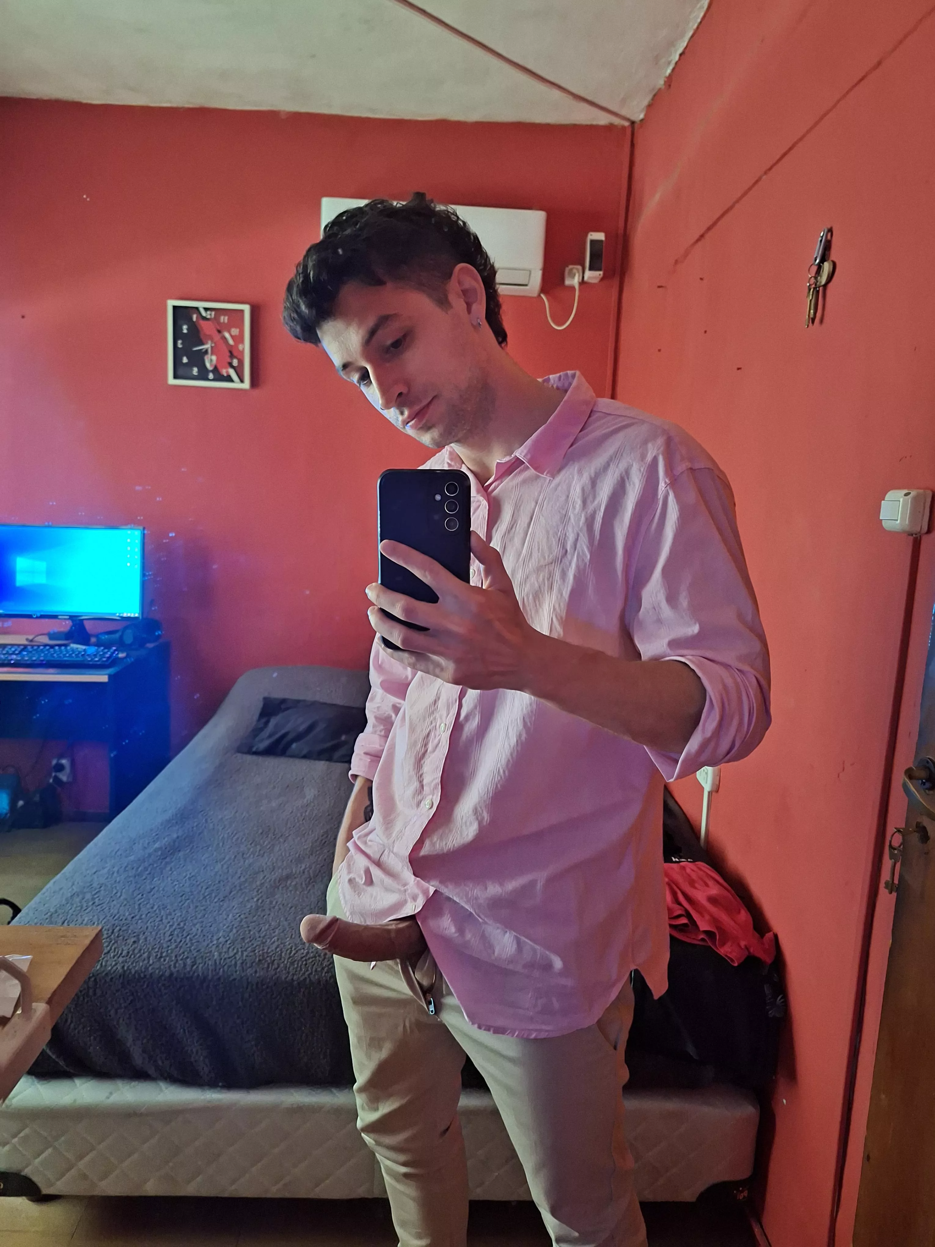 Good morning! A blowjob before going to work? posted by mastantuonismo