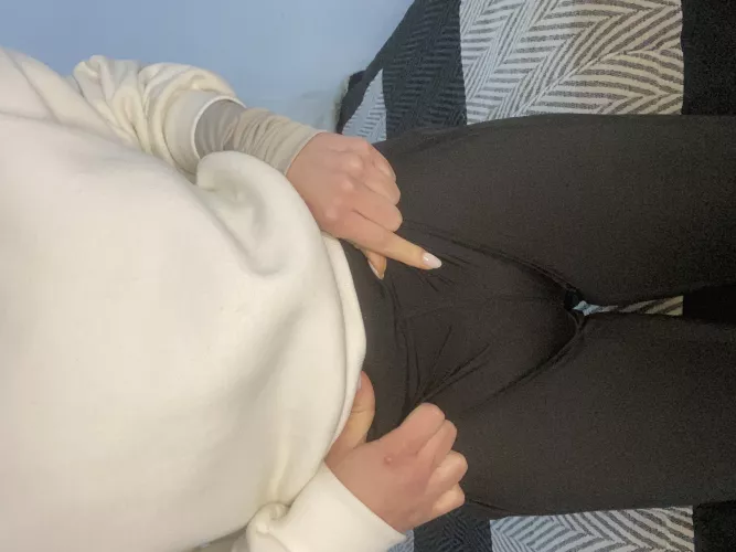 i hope you enjoy it, they're so tight by Gisselle_Lueders