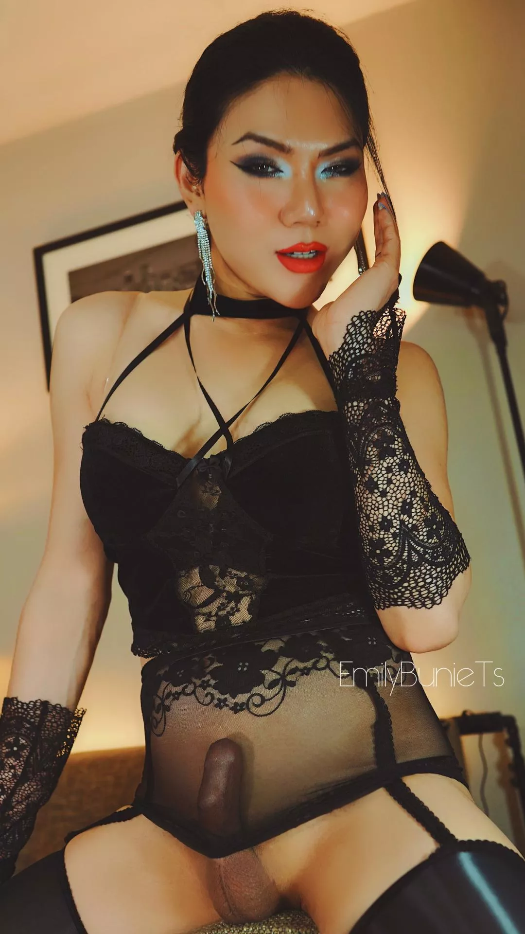 If I asked nicely, would you lend me your throat?
 posted by EmilybunieTs