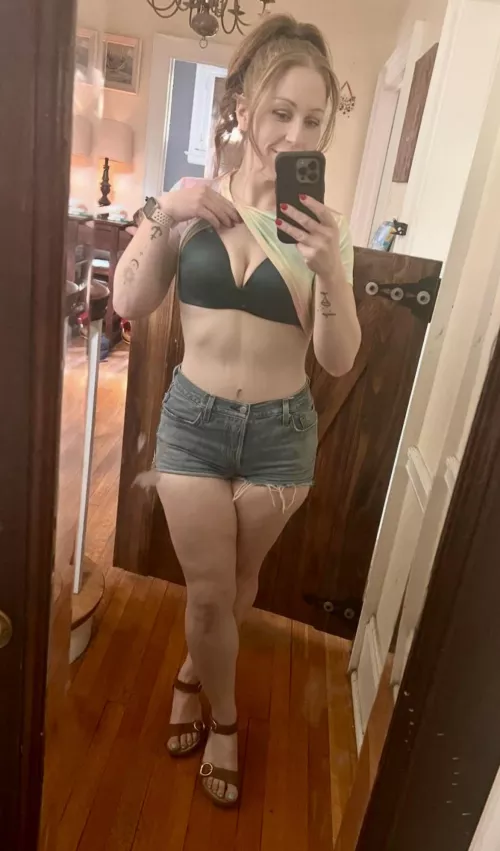 Now she's loving the attension by shanks9201