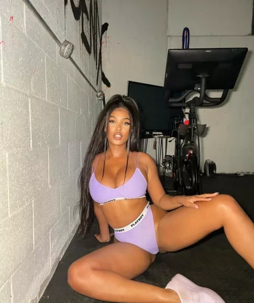 Phoenix Skye getting sweaty by Im-DarkPhoenix