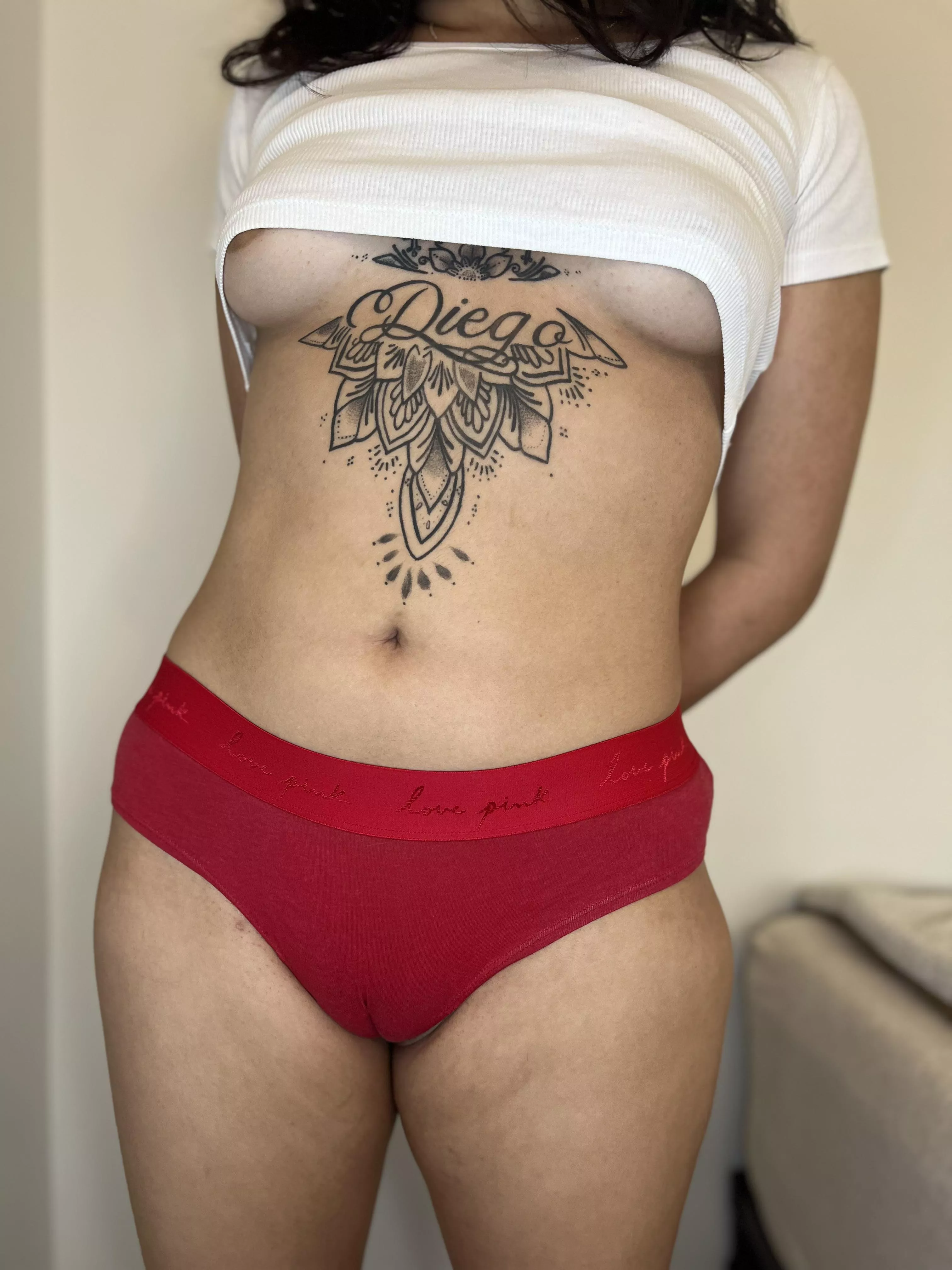 Pretty little pussy posted by Connect_Perspective3