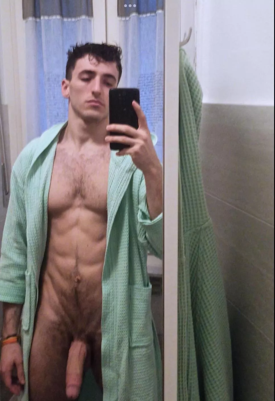 Water’s warm and I’m hot , what else do you need  posted by hungBannana69