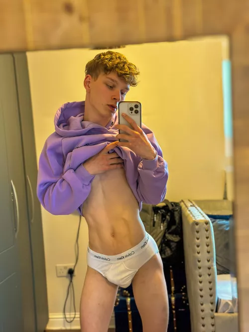 Woke up craving cock 🙃🥺 by Competitive-Read-138