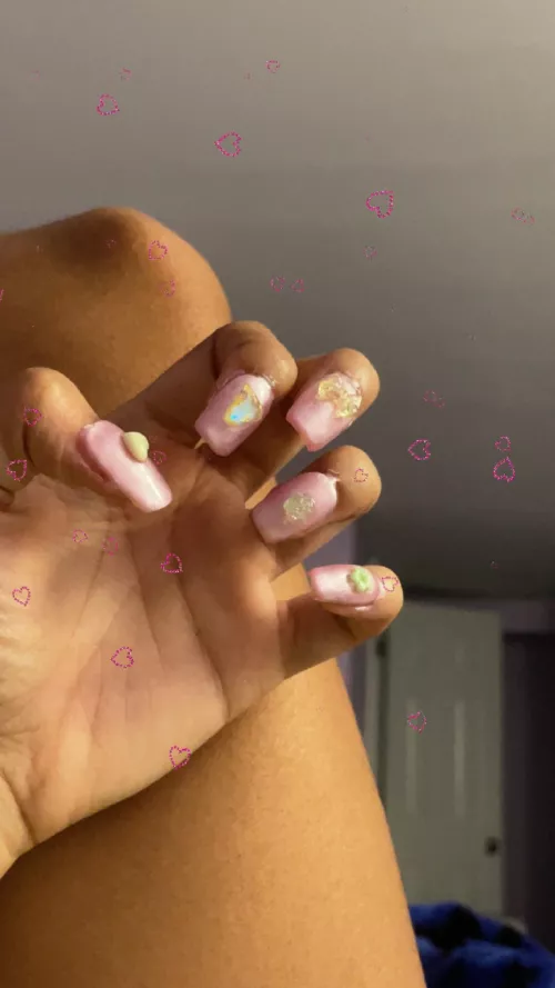 did my nails! not the best but i think theyre cute by personpupil