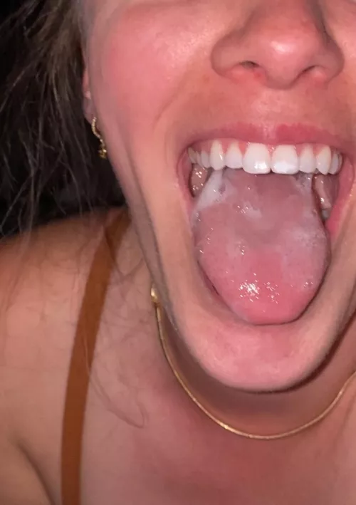 Fun fact: sucking dick makes me so wet by _leggy_blonde