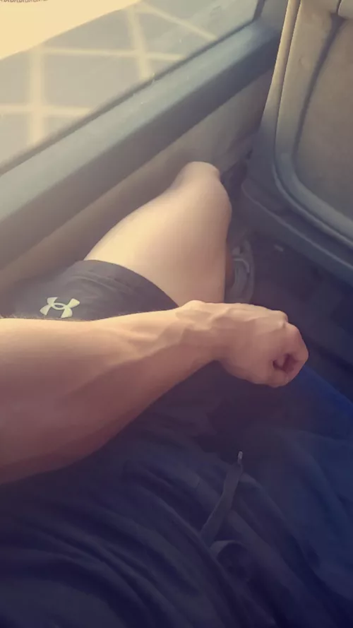 Hangover always makes my veins pop by Jjappss