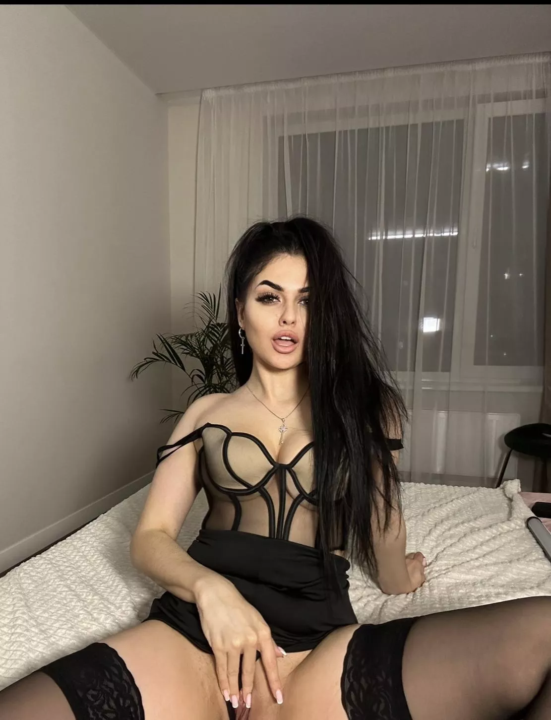 hot secretary posted by olivia_inspiration