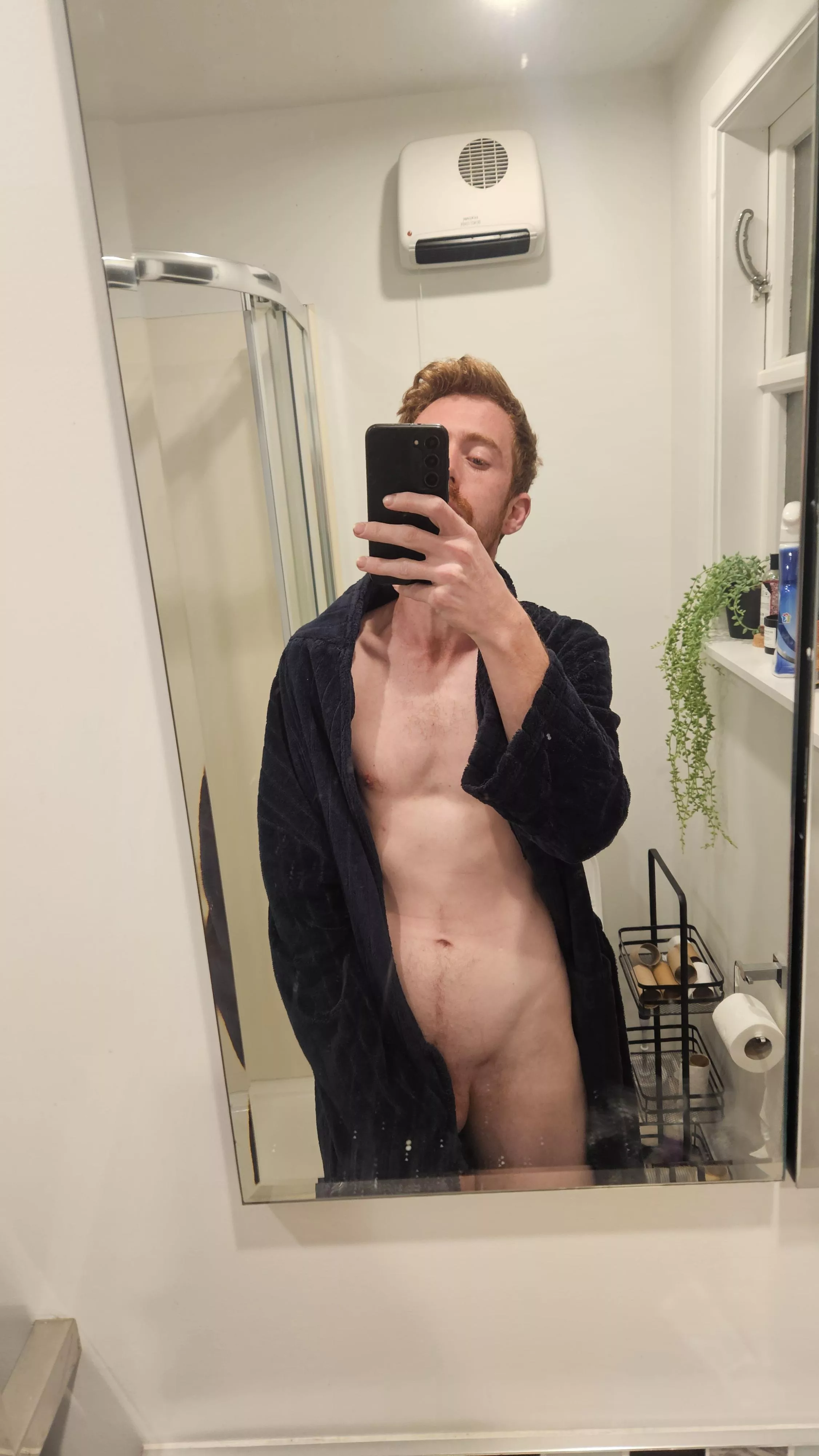 Little bit of ginger robe love, real talk, am I fucking you with the robe on or off! posted by BootyAndTheGinge