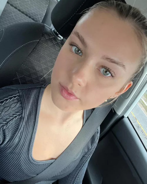 Petite blonde taking you for a ride by sidmin