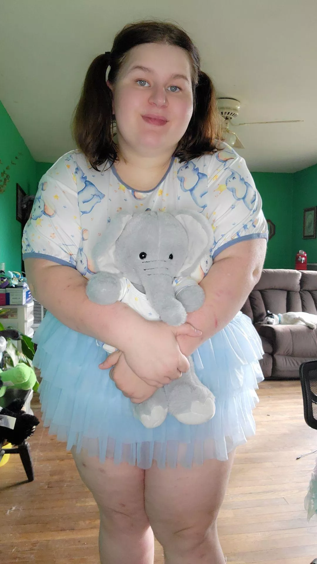 Putting the elefun in elephant! posted by Thetelltalehearter