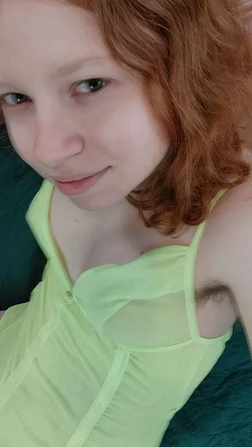 Sometimes I wear neon 💚 (@molly_redhead) [chaturbate] posted by MollyRedhead