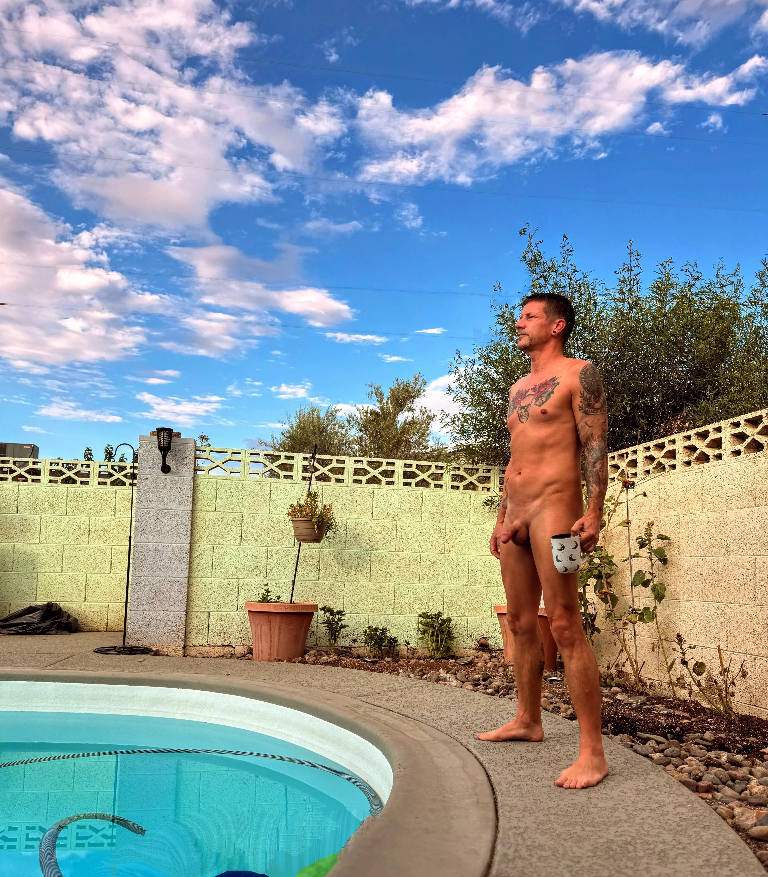 Strange that no one else is awake at 7am in my house but I’ll take advantage of it!  posted by PhxNudeDude51