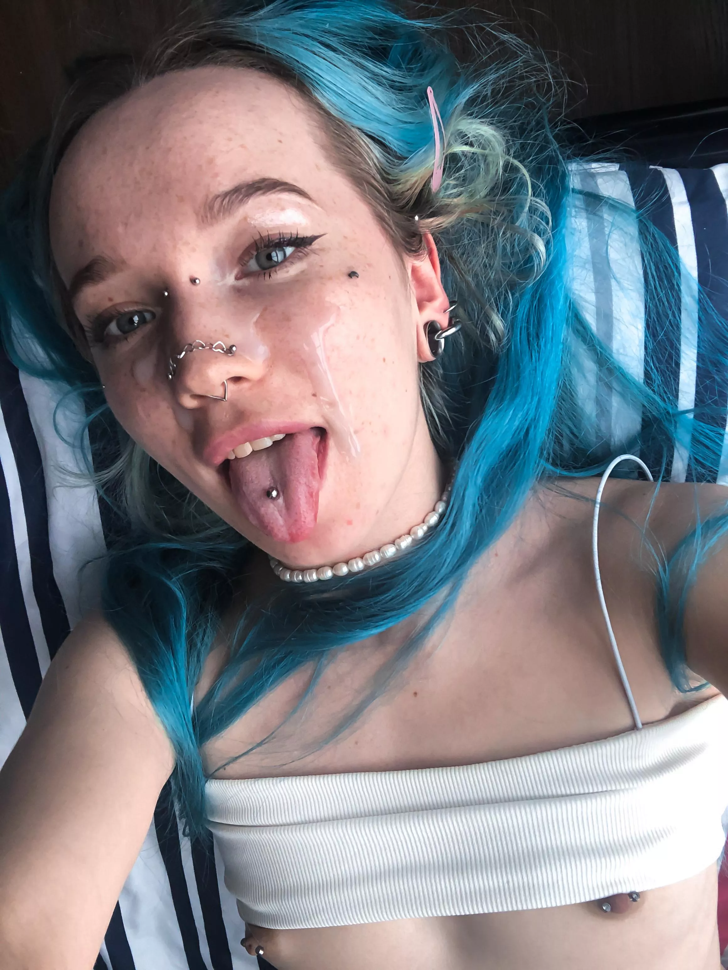 To get that cum, I only sucked for 30 seconds.  posted by Scarletty62