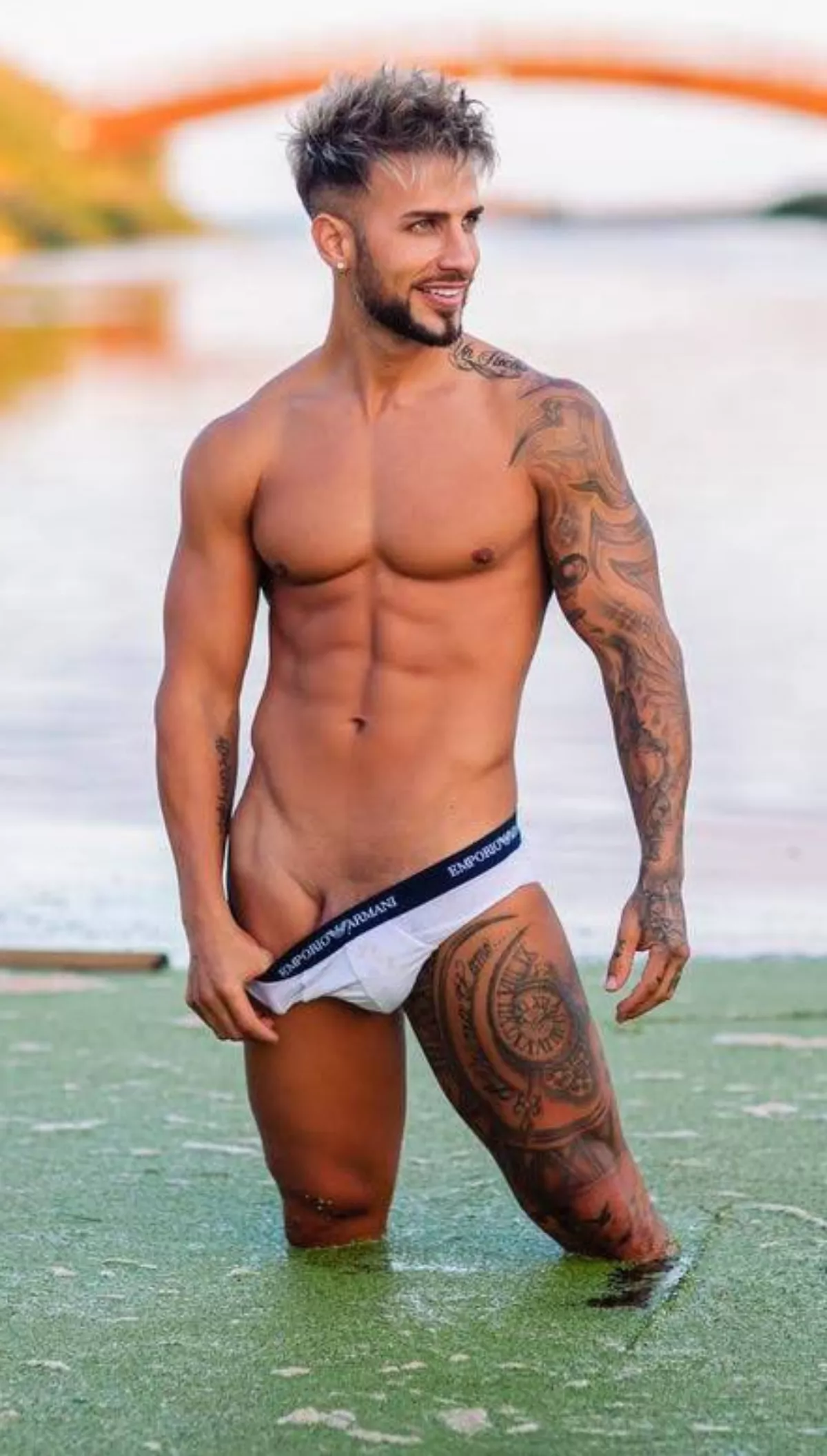 V THICK posted by cristiandelvallevip