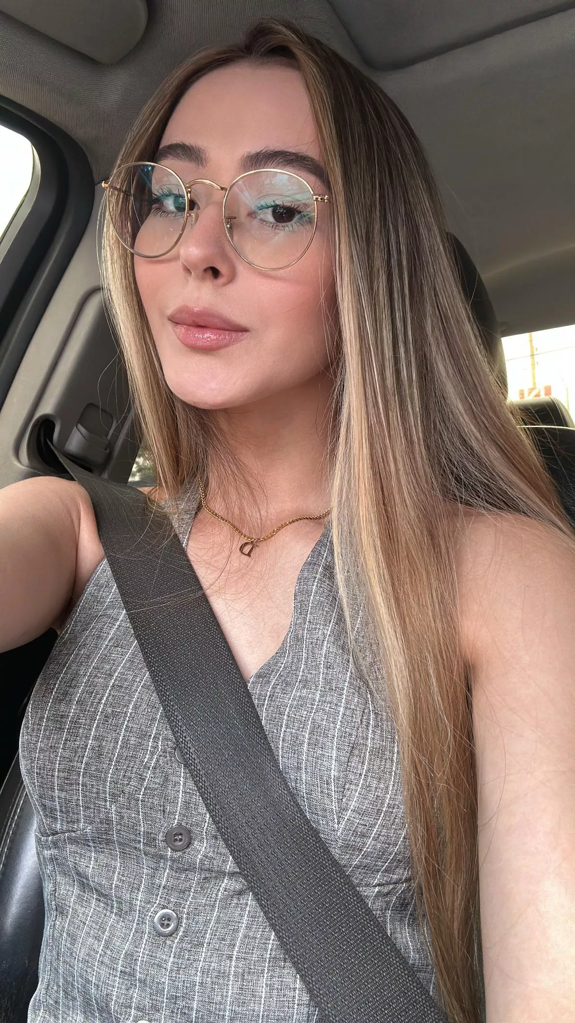 Welcome to the side savage🦋Available for[SEXT][CAM][GFE][RATE][PIC][VID]🩵 posted by Midnightnoah