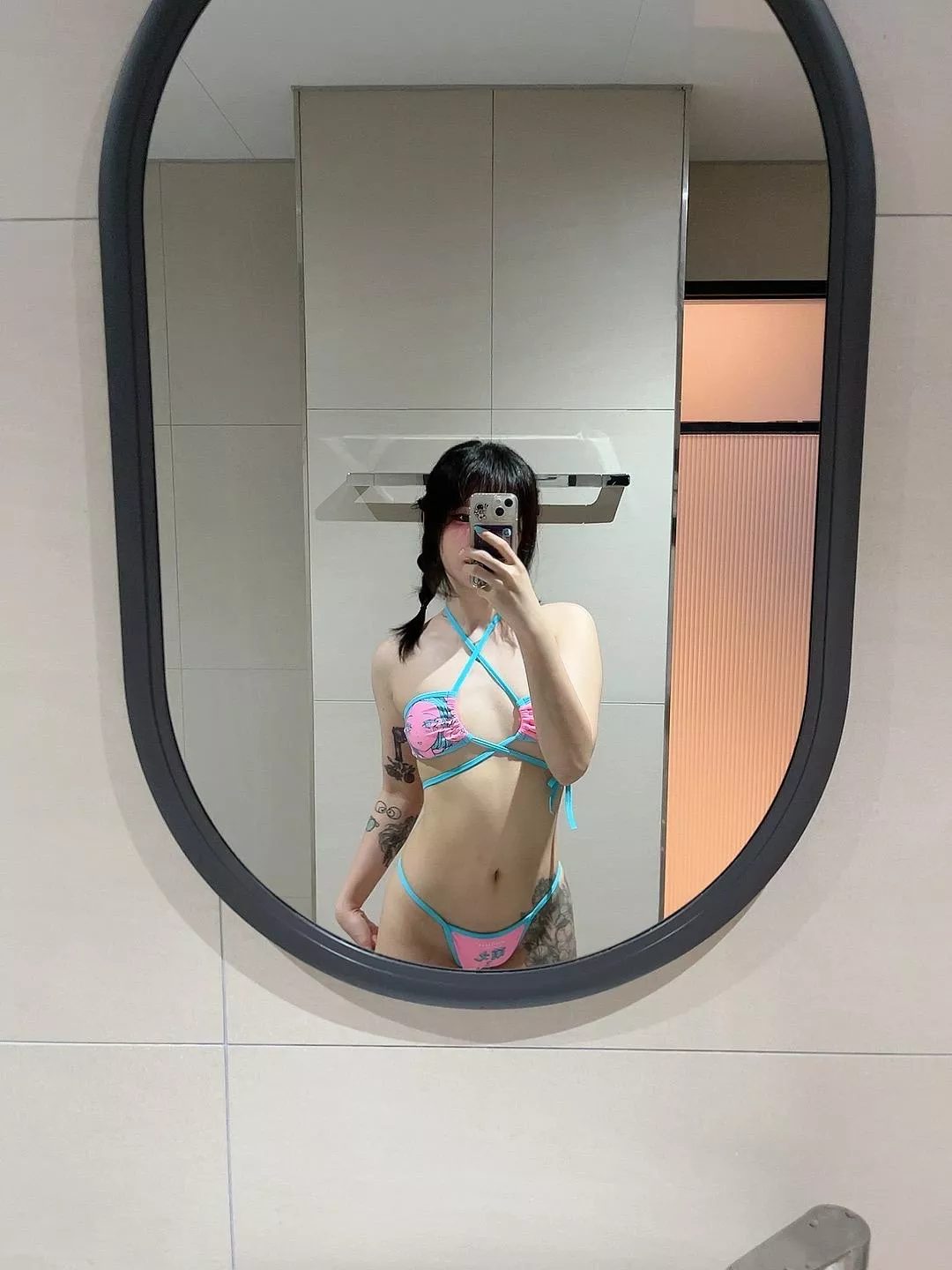 Would you be happy with a girl like me ?
 posted by PhotoWorth