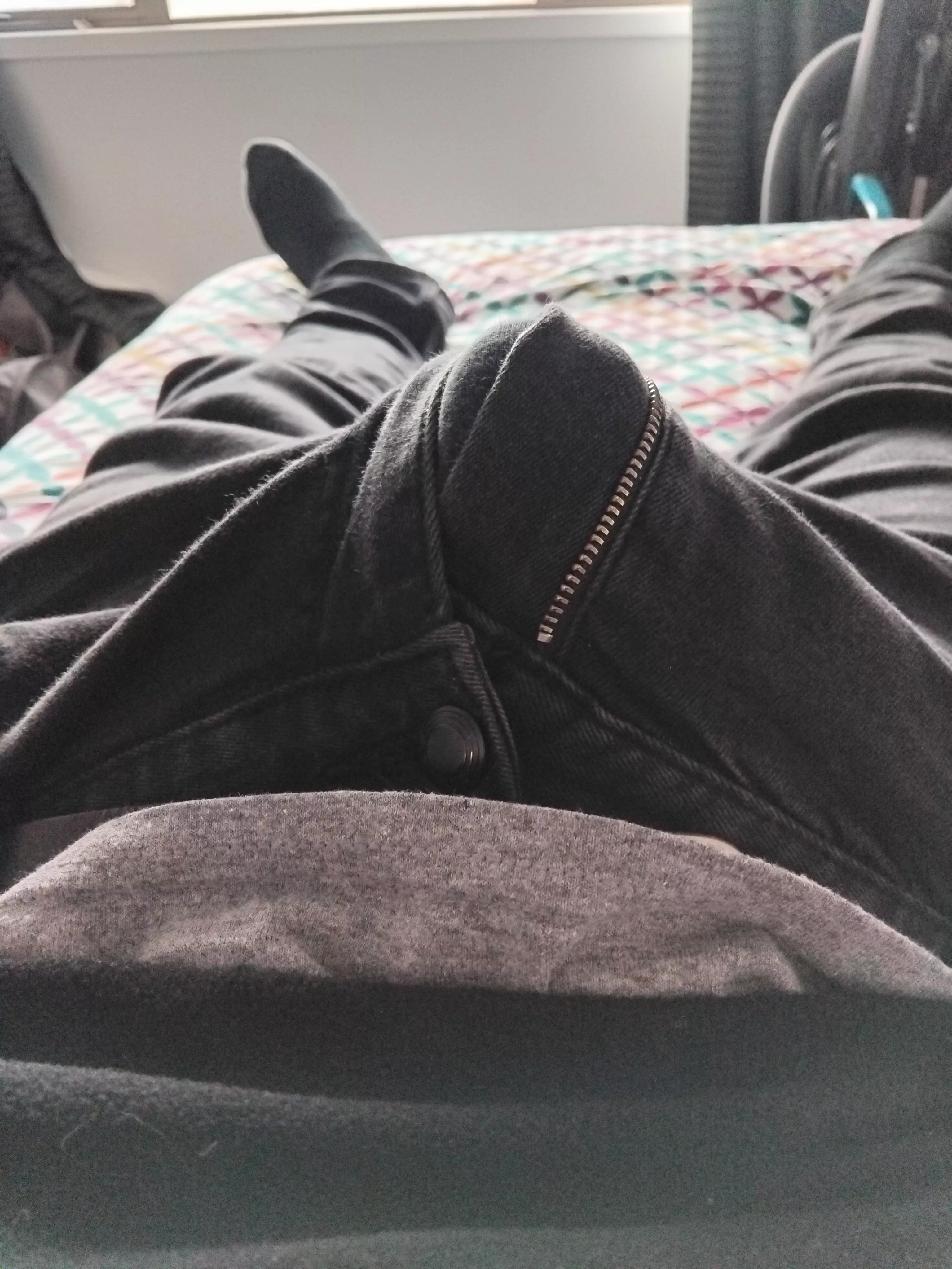 (43) Busting out posted by flimsymask