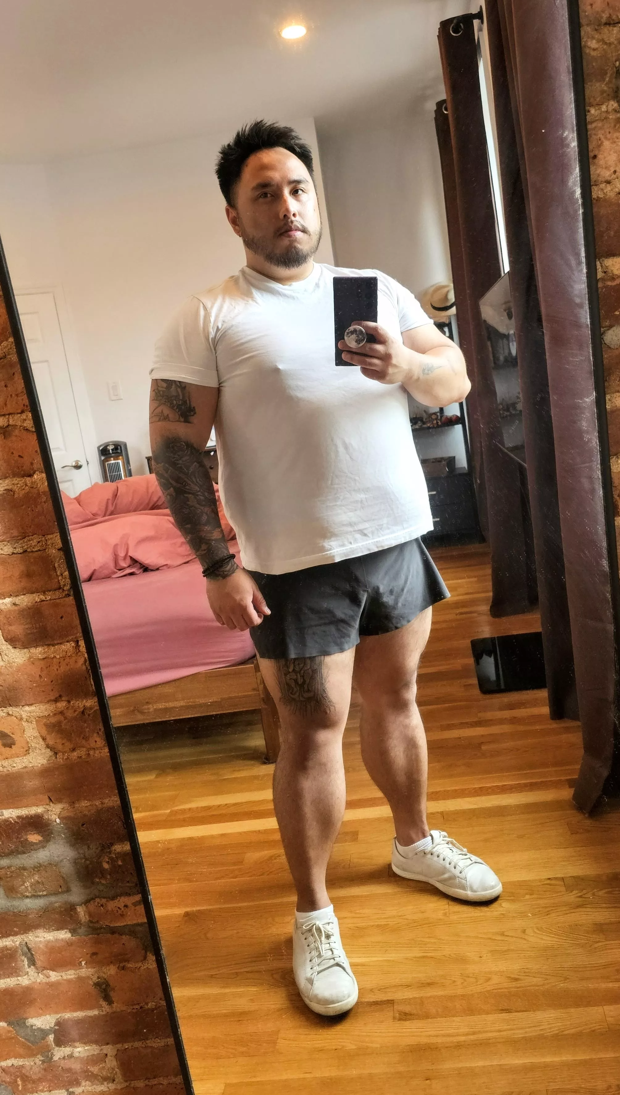 A woman complemented my thighs today. Do you agree? posted by NaughtySlytherin92