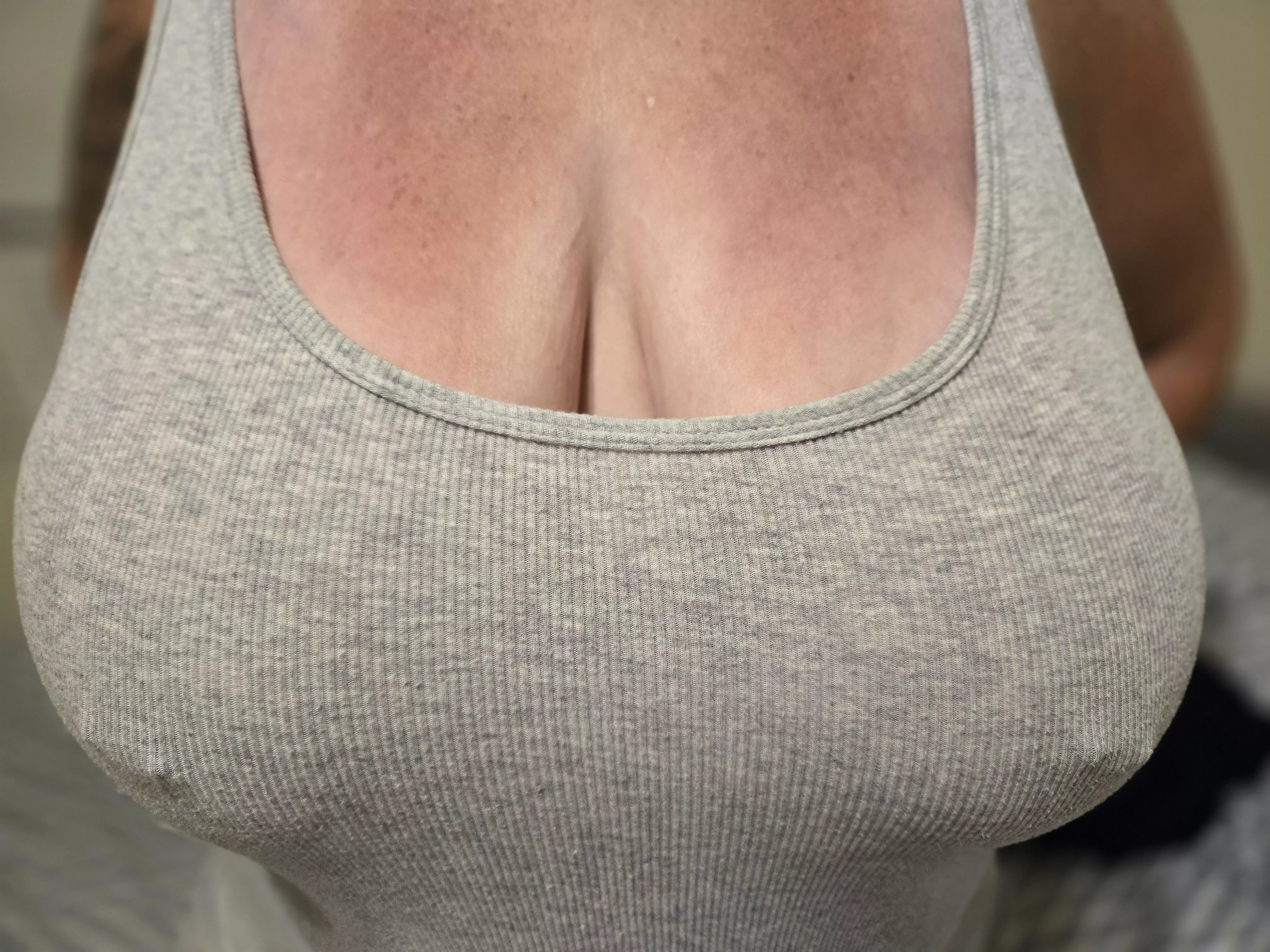 Bringing the heat to your feed, one pose at a time 🔥💃 posted by Dirtygirl1393