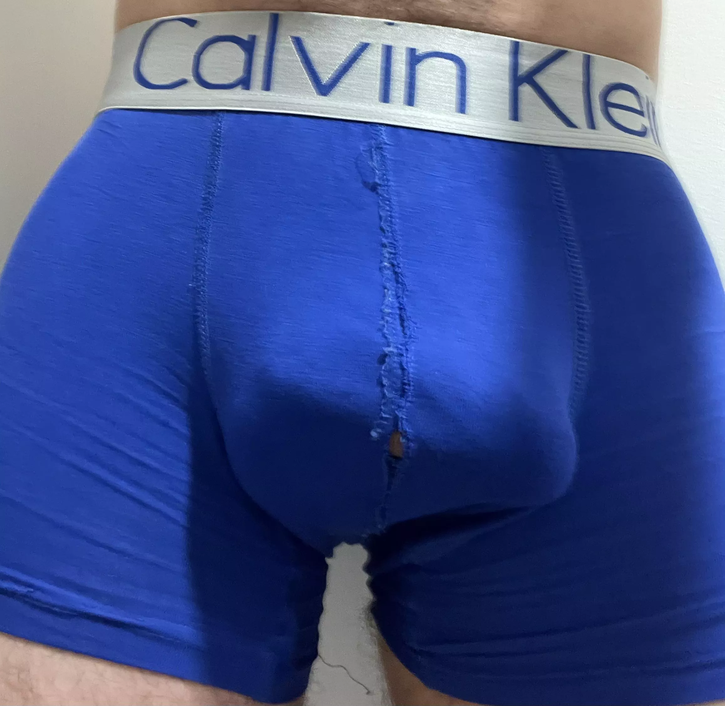 Bulge so big it’s splitting my trunks (22yo) posted by gigigigugi