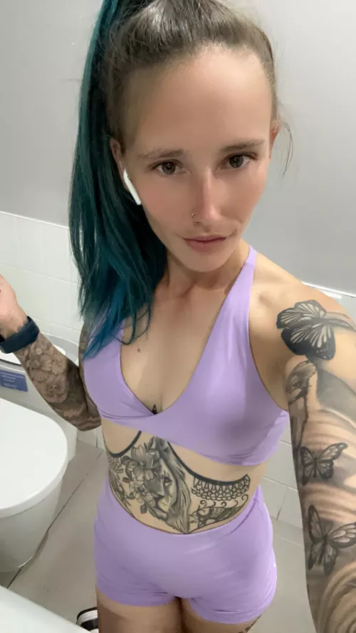 Come, show me ur love! i want ur tongue by Taytaysxox