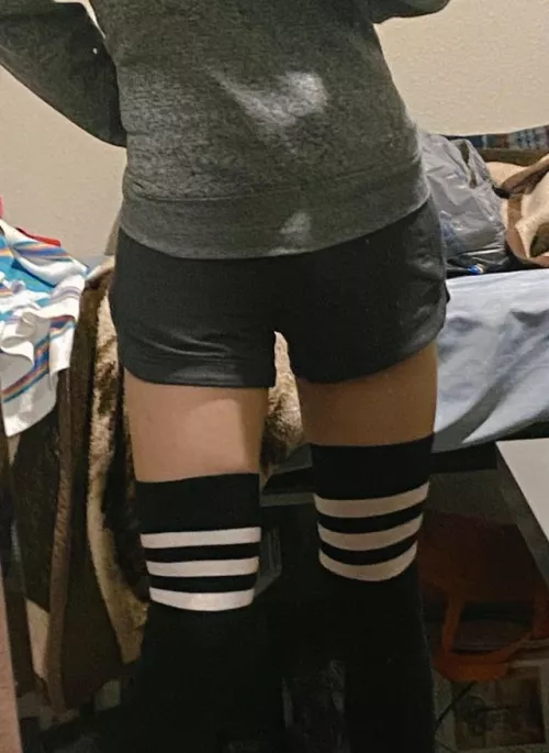 Gaming fit since I felt a little cute :3 by TheDelaware