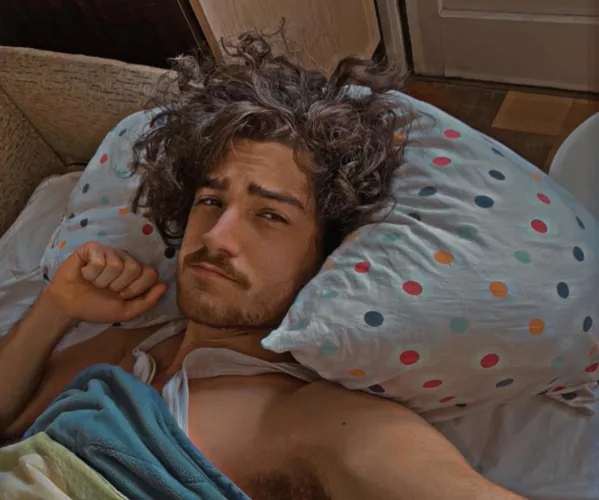 Not a morning person 😩 by Octavijan