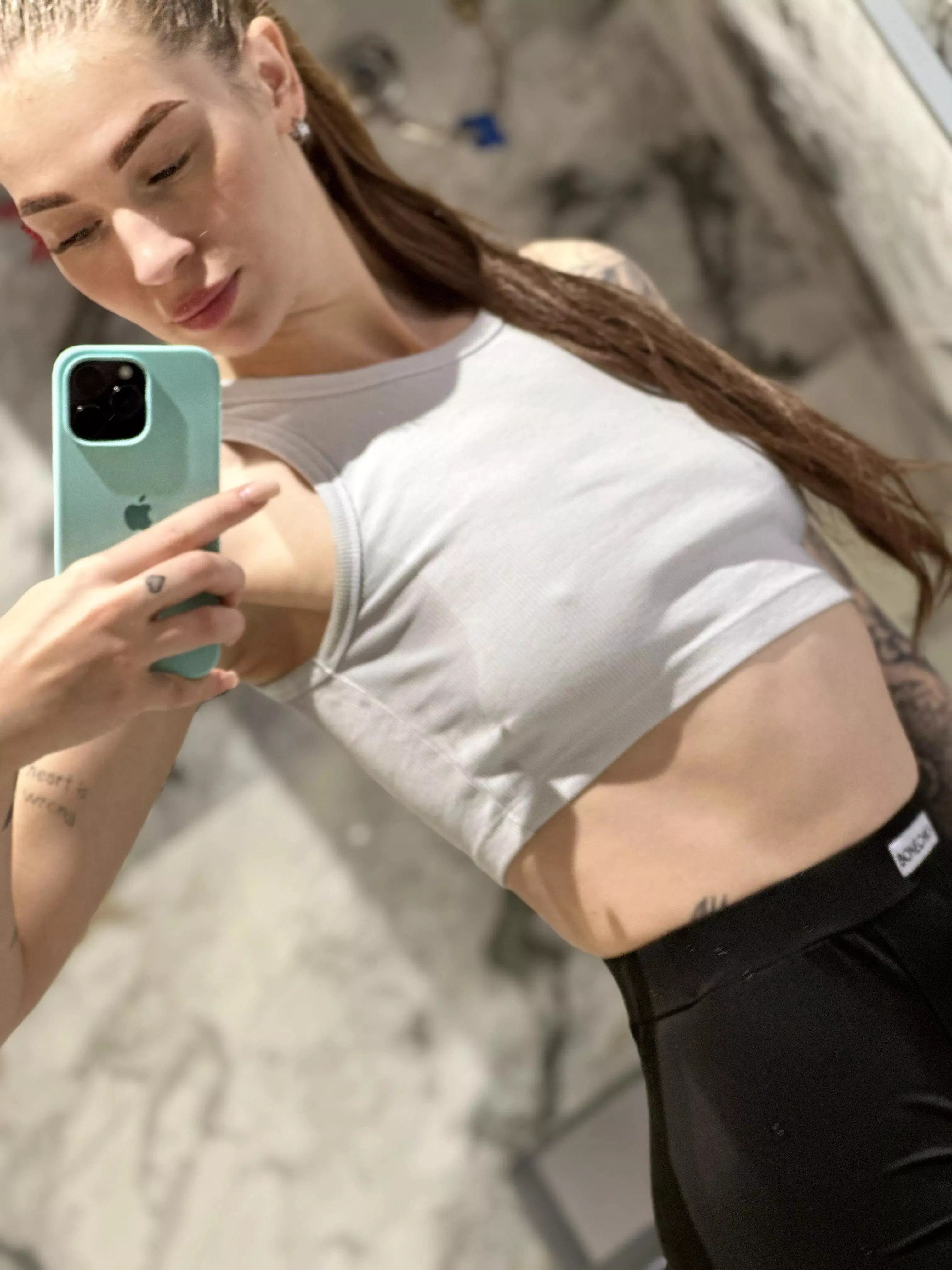 Selfie after cardio posted by apple_only_