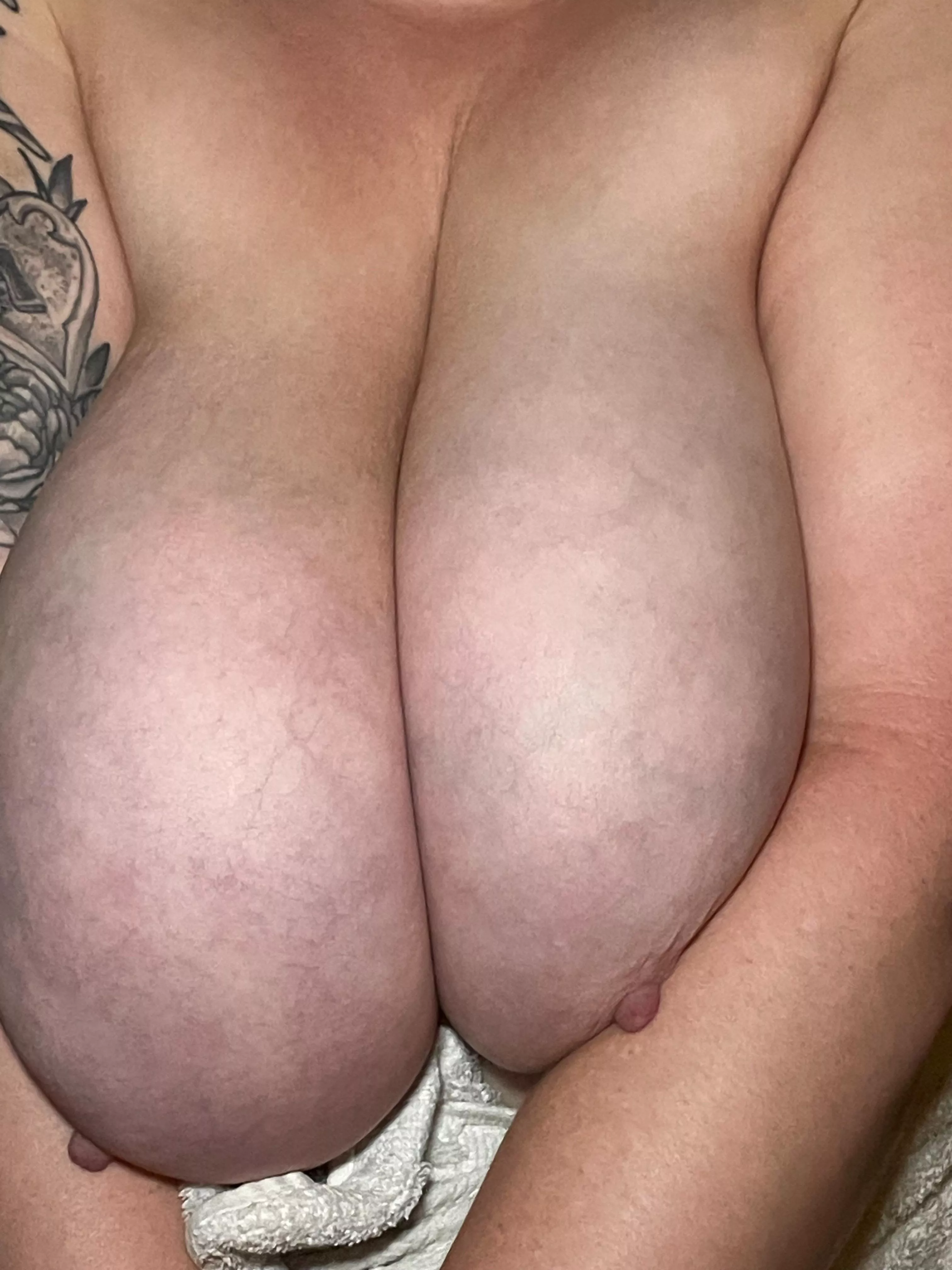 Video dropped of booby drop posted by brynleetrue