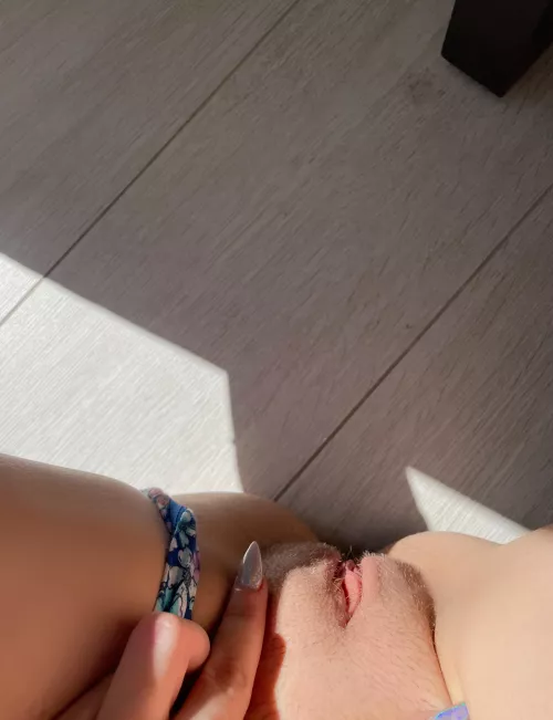 Waiting for you hehe by Allyssacream