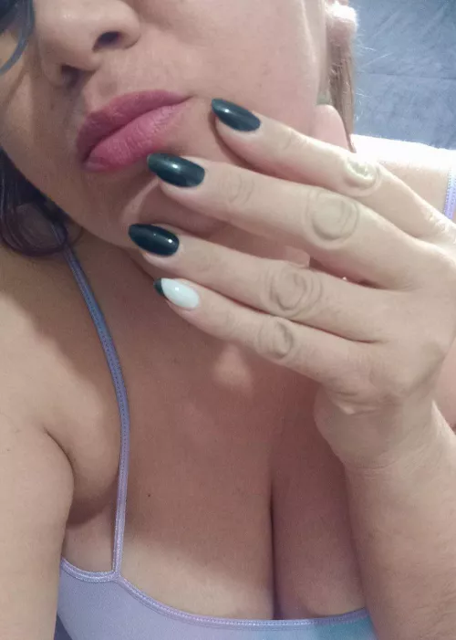 Black and white, excellent combination by jezabelsol