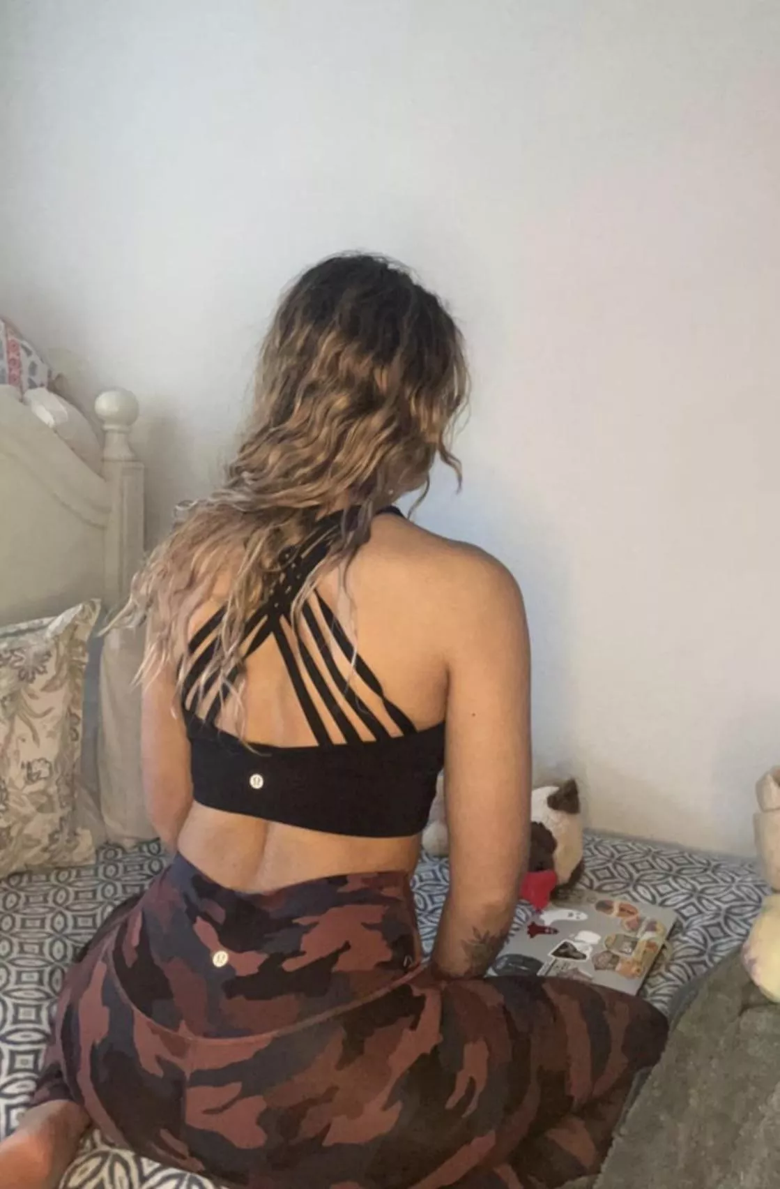 Do you like strappy bras posted by ripemangobaby