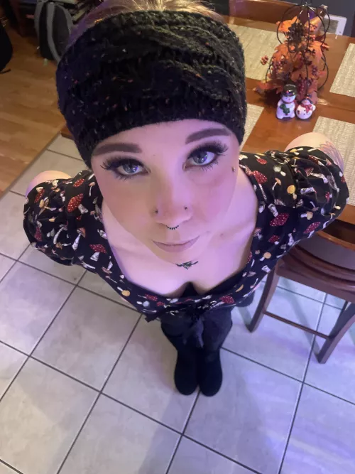 I hope your day is going well [f] by knotty_fay